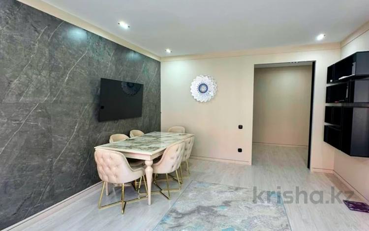 3-комнатная квартира · 110 м² · 5/9 этаж, Абулхайр-хана 63 за 76 млн ₸ в Атырау — фото 12
