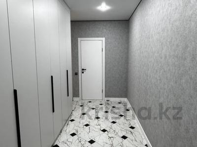 2-комнатная квартира · 47 м² · 7/9 этаж, Есенжанова 3/2 — Есенжанова за 300 000 ₸ в Уральске