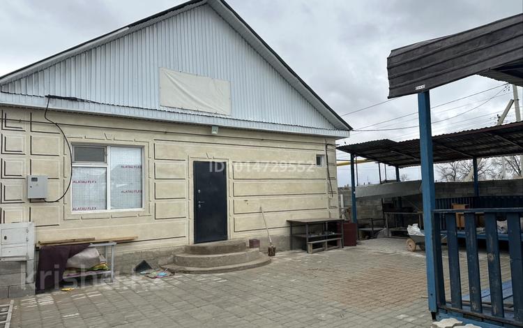 Жеке үй · 4 бөлме · 90 м² · 5 жүзд., Центральная, бағасы: 27.9 млн ₸ в Конаеве — фото 2