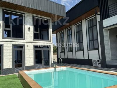 Жеке үй · 5 бөлме · 400 м², 3-й переулок Абылай хана 54 — Тектұрмас, улица Жангельдина и Абылай хана, бағасы: 200 000 ₸ в Таразе