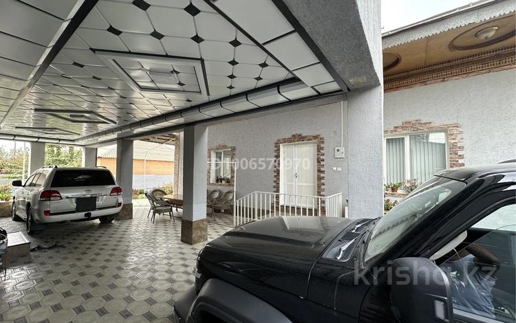 Жеке үй · 8 бөлме · 250 м² · 6 жүзд., 112 квартал ш/а., Юлаева 67, бағасы: 49 млн ₸ в Шымкенте, Туран р-н — фото 2