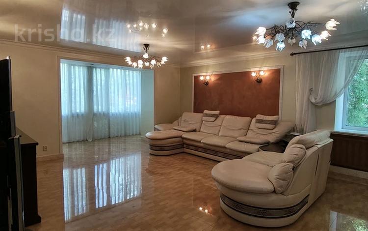 7-бөлмелі пәтер · 200.7 м² · 2/5 қабат, Амангелди Иманова 2 — Республика, бағасы: 65 млн ₸ в Астане — фото 15