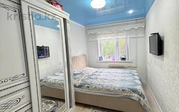 3-комнатная квартира · 61 м² · 3/5 этаж, Майкудук, 13 мик за 13.5 млн ₸ в Караганде, Алихана Бокейханова р-н — фото 2