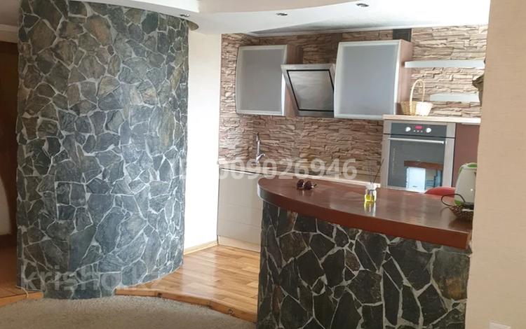 3-бөлмелі пәтер · 90 м² · 9/9 қабат, 1-й микрорайон, Абая 164 — Напротив Цума, бағасы: 280 000 ₸ в Костанае — фото 2