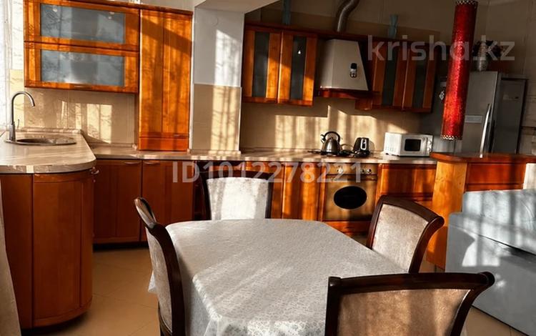 3-комнатная квартира · 96 м² · 5/6 этаж, Келешек 1 за 38 млн ₸ в Актобе — фото 2