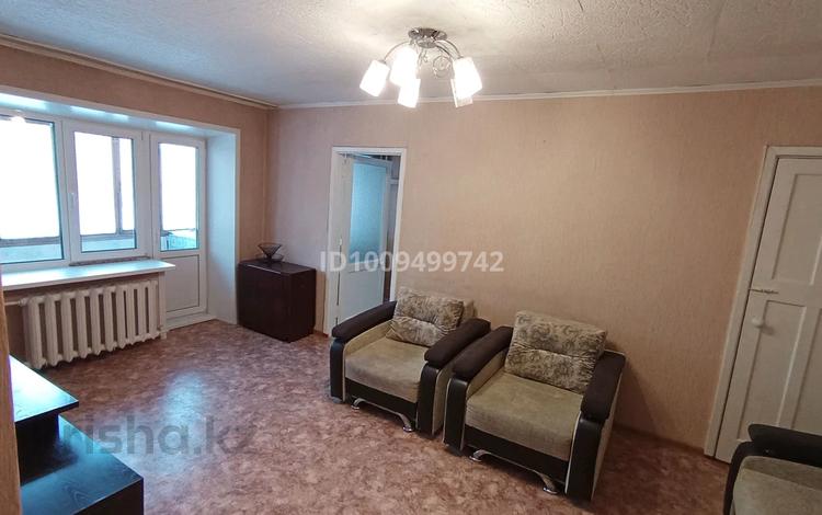 2-бөлмелі пәтер · 42 м² · 2/4 қабат, Пр.Назарбаева 57 — Р-н ТД "Валентина", бағасы: 16 млн ₸ в Усть-Каменогорске, Ульбинский — фото 3