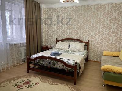 1-комнатная квартира, 39 м² посуточно, Сарайшык 9 — Акмешит за 10 000 〒 в Астане, Алматы р-н
