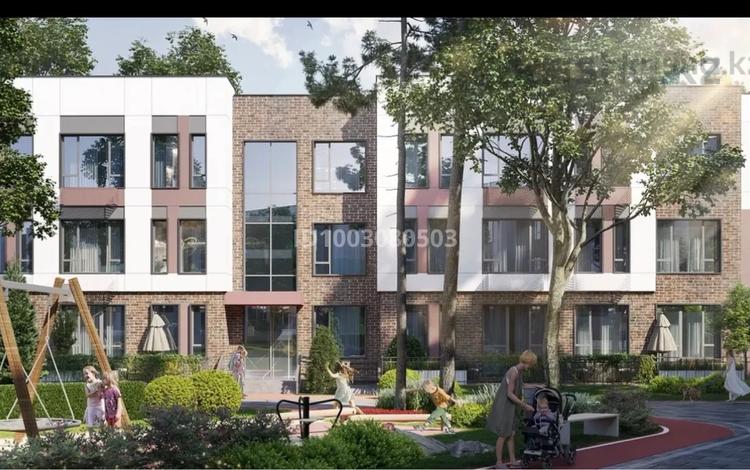 3-комнатная квартира · 84 м² · 1/3 этаж, мкр Таусамалы, Жандосова 70Б за 59 млн 〒 в Алматы, Наурызбайский р-н — фото 2