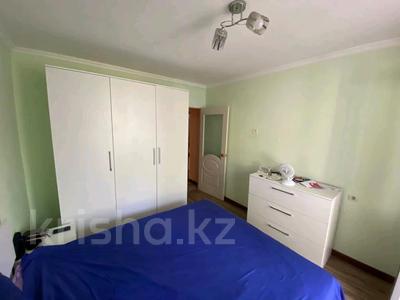 2-бөлмелі пәтер · 54 м² · 2/5 қабат, мкр Тастак-2 5 — Тлендиева Дуйсенова, бағасы: 220 000 〒 в Алматы, Алмалинский р-н
