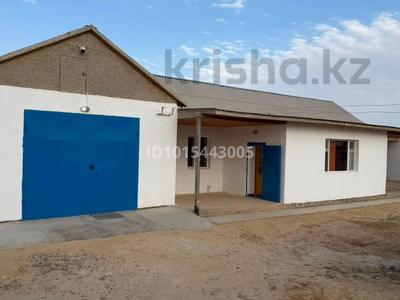 Жеке үй · 4 бөлме · 100 м² · 20 жүзд., Мерей 56, бағасы: 13 млн ₸ в Жанаозен
