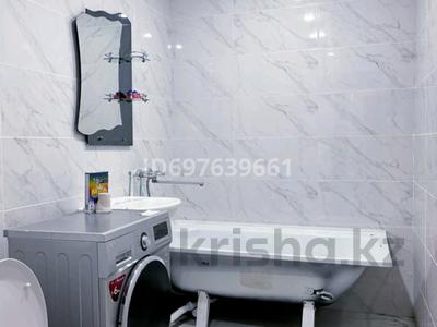 1-бөлмелі пәтер · 50 м², Казыбек би 7/1, бағасы: 9 000 ₸ в Усть-Каменогорске, Ульбинский