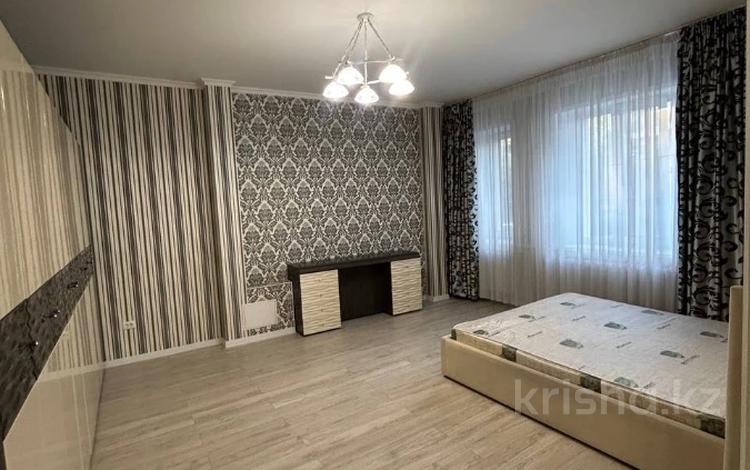 1-бөлмелі пәтер · 55 м² · 1/4 қабат, Республики 6/1, бағасы: ~ 27.6 млн ₸ в Астане, р-н Байконур — фото 2