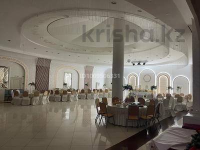 Қоғамдық тамақтану орны, монша, қонақ үй және демалыс орындары, ойын-сауық · 1270 м², бағасы: 998 млн 〒 в Астане, Алматы р-н