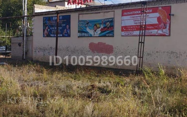 Свободное назначение, офисы, магазины и бутики, склады, азс, автосервисы и автомойки, общепит, салоны красоты, сельское хозяйство, бани, гостиницы и зоны отдыха, медцентры и аптеки, образование, развлечения · 247 м² за ~ 35 млн 〒 в Уральске — фото 2