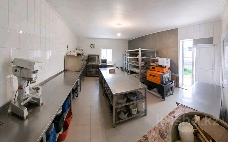 Свободное назначение, офисы, склады, общепит, развлечения · 450 м² за 150 млн ₸ в Алматы, Наурызбайский р-н — фото 2