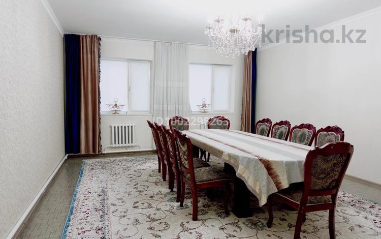 Отдельный дом · 4 комнаты · 192 м² · 5 сот., мкр Атырау, Бурабай 19 за 27 млн ₸ — фото 2