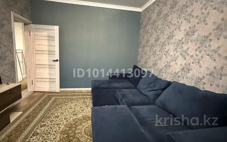 2-комнатная квартира · 60.6 м² · 3/5 этаж, мкр Аксай-5 8 за 46 млн ₸ в Алматы, Ауэзовский р-н — фото 2