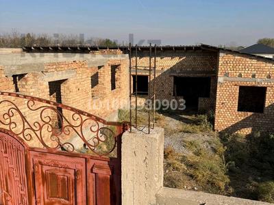 Отдельный дом · 6 комнат · 200 м² · 15 сот., Домбыралы — Школа 96 за 46 млн 〒 в Шымкенте, Енбекшинский р-н