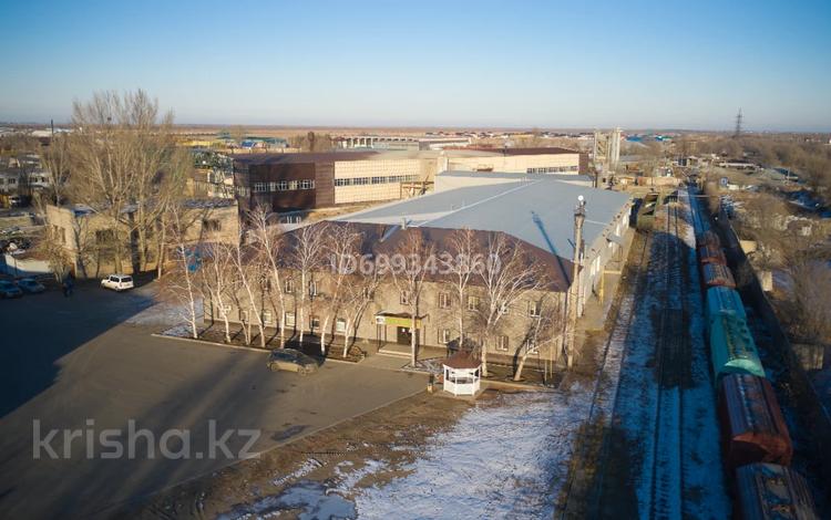 Офисы, склады, кабинеты и рабочие места · 2000 м² за 4 млн ₸ в Желаеве — фото 2