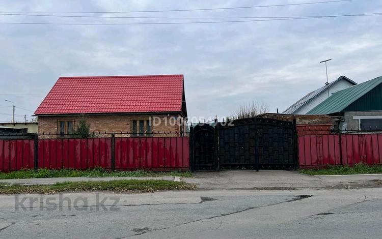 Отдельный дом · 4 комнаты · 94 м² · 8 сот., Переулок Кооперативный — Магазины, аптеки, хоз магазин за 19.5 млн 〒 в Усть-Каменогорске, Меновное — фото 2