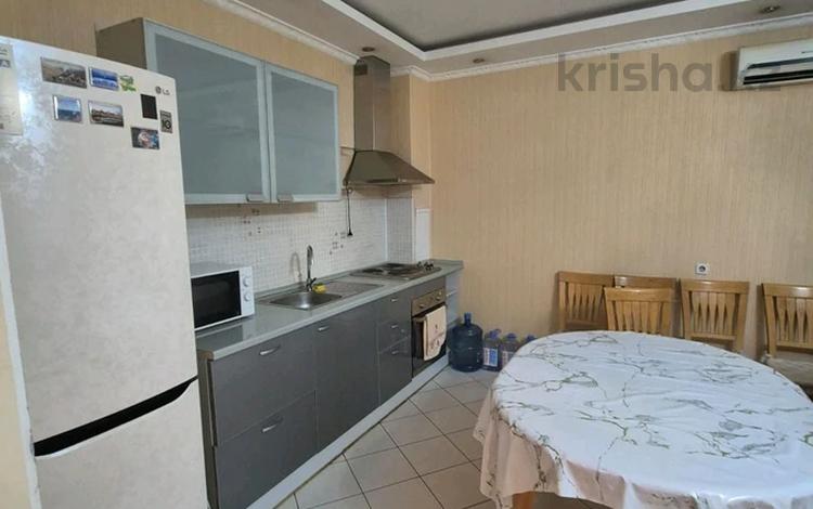 2-комнатная квартира · 53 м² · 2/5 этаж, Кенесары 61/1 — Угол Валиханова за 240 000 ₸ в Астане — фото 2