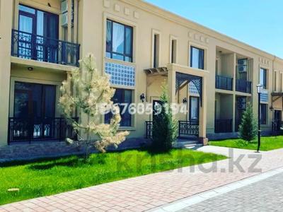 3-комнатная квартира, 72 м², 1/2 этаж, Батырбекова 31 за 45 млн 〒 в Туркестане