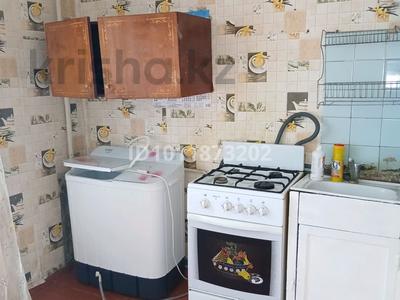 1-бөлмелі пәтер · 28 м² · 4/5 қабат, Просп. Абая 42/1, бағасы: 15 млн ₸ в Костанае