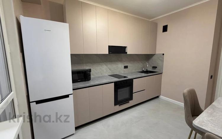 1-комнатная квартира · 40 м² · 12/13 этаж, Есенова 160/3 за 250 000 ₸ в Алматы, Жетысуский р-н — фото 7