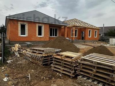 Отдельный дом · 4 комнаты · 120 м² · 4.5 сот., мкр. Зачаганск пгт 12 за 31 млн ₸ в Уральске