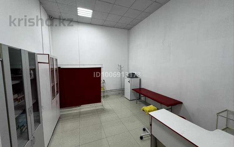 Медцентры и аптеки · 30 м² за 85 000 ₸ в Шымкенте, Абайский р-н — фото 2