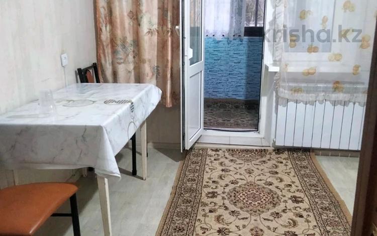 2-бөлмелі пәтер · 56 м² · 1/5 қабат, мкр 8, проспект Алии Молдагуловы 47/2, бағасы: 17.5 млн ₸ в Актобе — фото 2