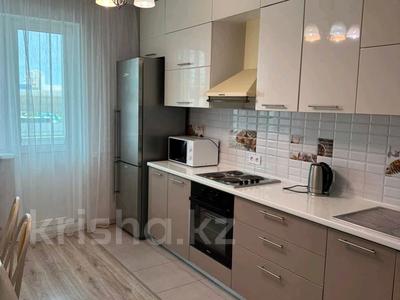Аренда квартир в Астане: 2-комнатная квартира · 63 м² · 2/23 этаж, Кабанбай батыра 46 за 250 000 〒 2-комнатная квартира · 63 м² · 2/23 этаж, Кабанбай батыра 46 за 250 000 〒 в Астане, Есильский р-н