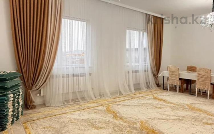 Отдельный дом · 4 комнаты · 203.7 м² · 8.82 сот., Ул.2 15 за 37 млн ₸ в Жаик-2 — фото 3