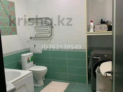 Продажа квартир в Мангистауской обл.: 3-комнатная квартира · 70 м² · 5/5 этаж, 11-й мкр 38 за 18 млн 〒 3-комнатная квартира · 70 м² · 5/5 этаж, 11-й мкр 38 за 18 млн 〒 в Актау