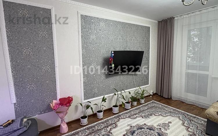 2-комнатная квартира · 50 м² · 3/5 этаж, 10 микрорайон 15 — Школа #6 за 19 млн ₸ в Аксае — фото 2
