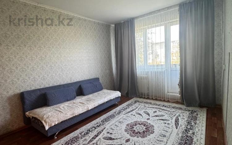 2-бөлмелі пәтер · 44 м² · 4/5 қабат, 2 ш/а., ул Гришина 74, бағасы: 13.5 млн ₸ в Актобе, мкр 8 — фото 2