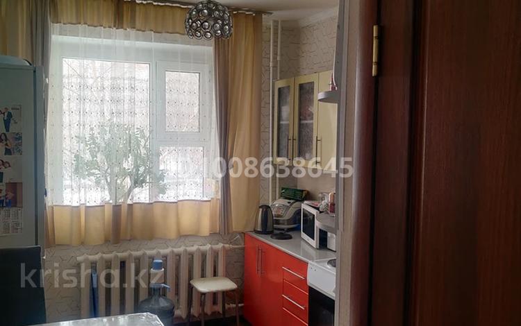 3-бөлмелі пәтер · 63 м² · 2/10 қабат, мкр Юго-Восток, Мкр Юго-Восток, мкр Гульдер 1 — Букетова и Муканова, бағасы: 28 млн ₸ в Караганде, Казыбек би р-н — фото 2