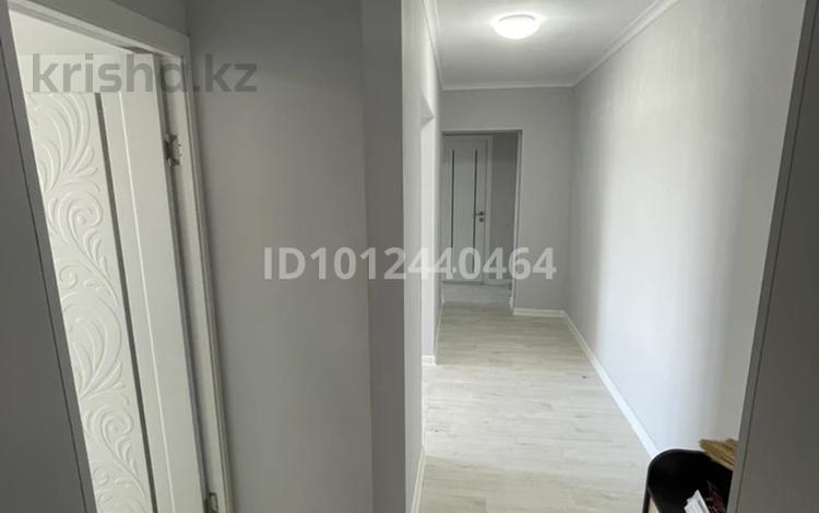 3-комнатная квартира · 78 м² · 8/10 этаж, мкр 8 6к1 за 25 млн ₸ в Актобе — фото 2