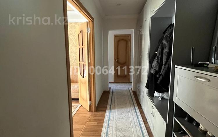 4-комнатная квартира · 81.3 м² · 3/9 этаж, мкр Юго-Восток, Мкр Степной 1 5/49 за 36 млн ₸ в Караганде, Казыбек би р-н — фото 2