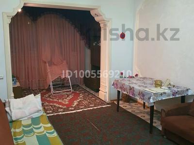 3-бөлмелі пәтер · 70 м² · 2/5 қабат, Пр. Абая 33б, бағасы: 27 млн ₸ в Шымкенте, Абайский р-н