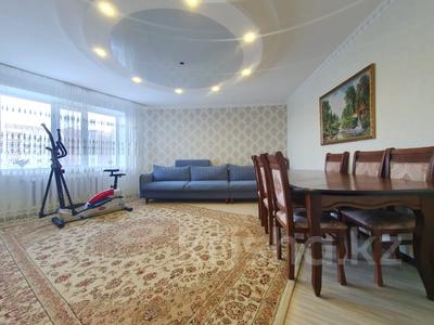 4-комнатная квартира, 91.2 м², 5/9 этаж, 8 мкр за 27.5 млн 〒 в Темиртау
