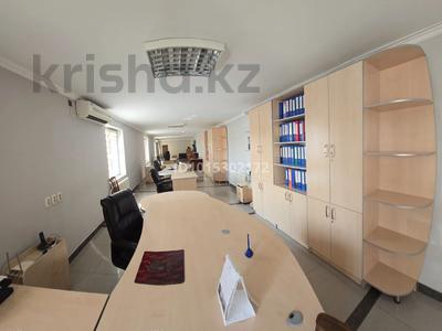 Офисы, магазины и бутики, кабинеты и рабочие места · 82 м² за 400 000 ₸ в Шымкенте, Енбекшинский р-н