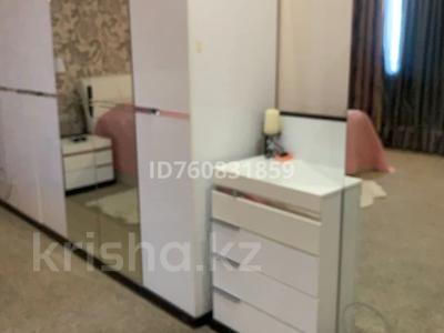 Часть дома · 8 комнат · 380 м² · 3 сот., 15-й мкр 23/2 за 240 млн 〒 в Актау