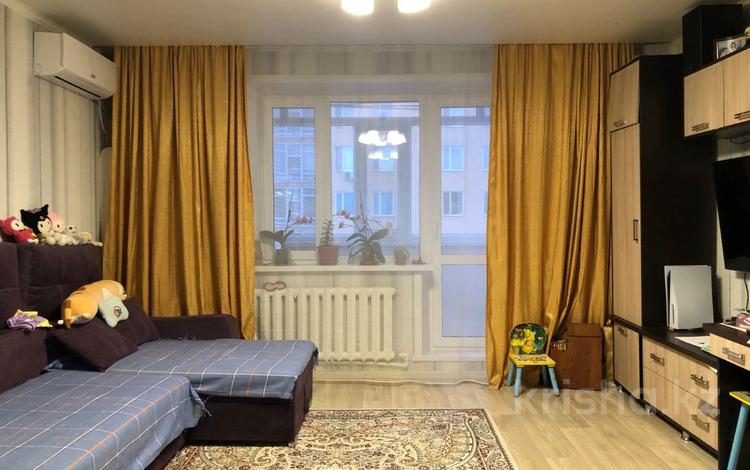 2-комнатная квартира · 54 м² · 8/9 этаж, мкр Юго-Восток, Мкр Степной 2 1 за 22.5 млн ₸ в Караганде, Казыбек би р-н — фото 2