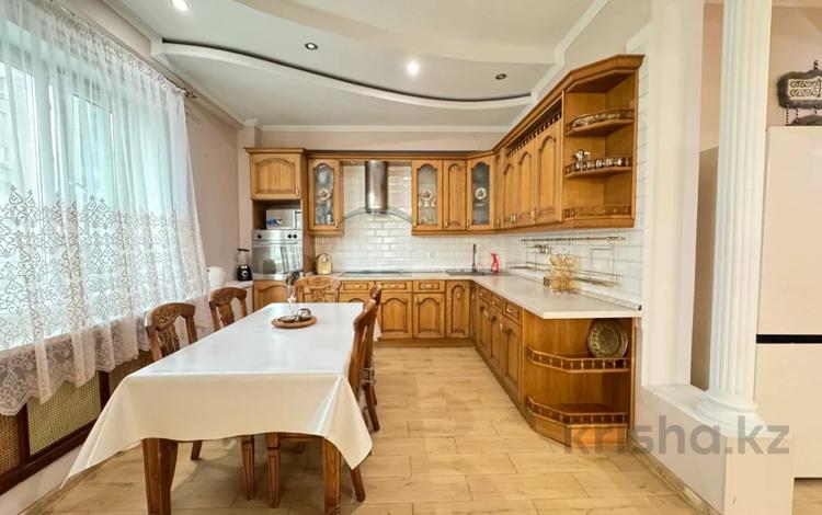 4-бөлмелі пәтер · 170 м² · 2/6 қабат, Курмангазы 141 — ТА САМАЯ КВАРТИРА, бағасы: 178 млн ₸ в Алматы, Алмалинский р-н — фото 26