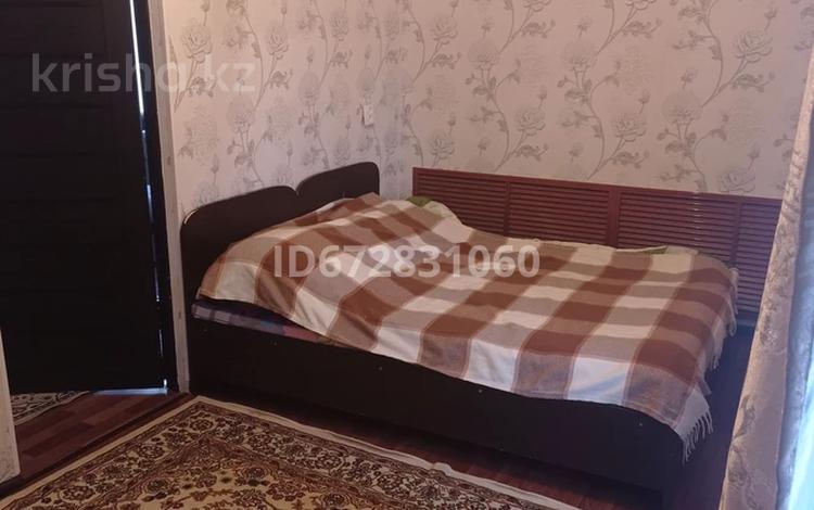 2-комнатная квартира · 43 м² · 5/5 этаж, Байзак батыра 187 — АК отау за 12.5 млн 〒 в Таразе — фото 3