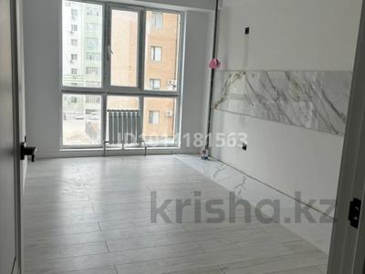 3-бөлмелі пәтер · 87 м² · 4/9 қабат, 16-ш/а. 63, бағасы: 31 млн ₸ в Актау, 16-й мкр 