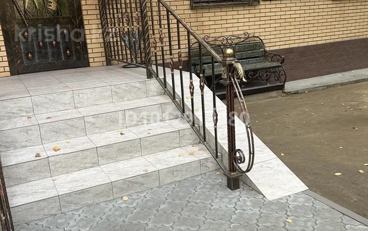 Салоны красоты · 68 м² за 350 000 ₸ в Павлодаре — фото 2