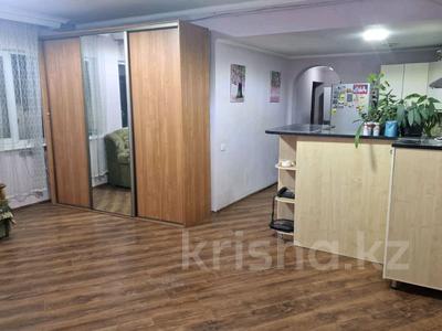 3-комнатная квартира · 100 м² · 1/1 этаж, Луганского 32в — Луганского Сатпаева за 350 000 〒 в Алматы, Медеуский р-н