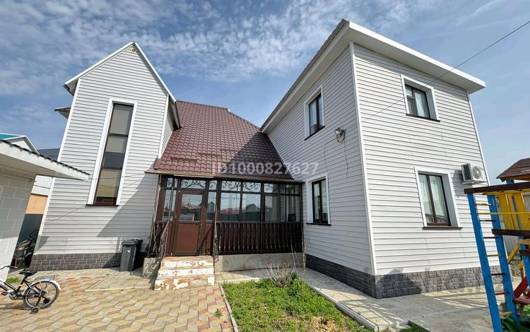 Отдельный дом · 6 комнат · 200 м² · 8 сот., Наркескен 11 — Микрорайон Кокжиек за 55 млн 〒 в Деркуле — фото 3